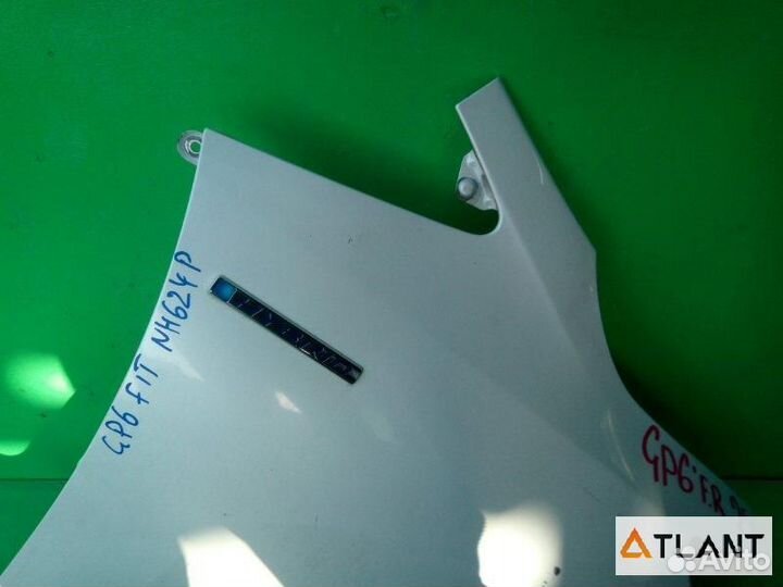 Крыло переднее правое honda FIT