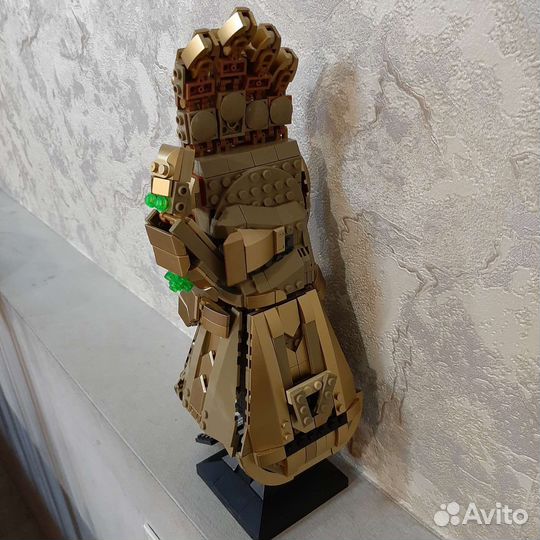Перчатка Бесконечности Lego