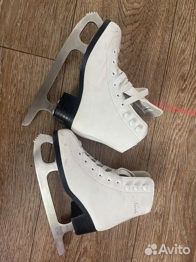 Коньки детские фигурные