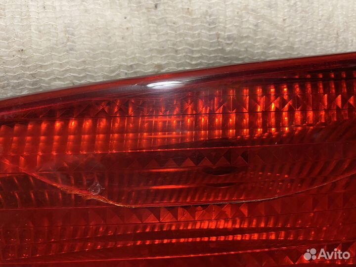 Фонарь задний тойота ардео