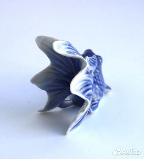 Фарфор золотая рыбка