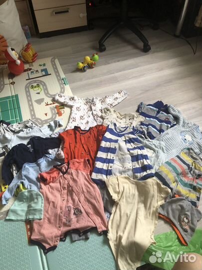 Одежда на мальчика 6 -9 месяцев