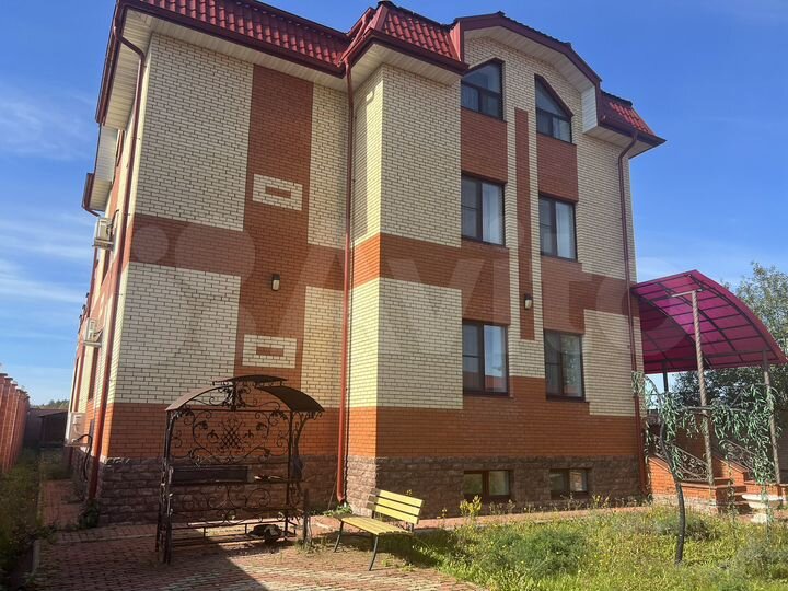 Дом 600 м² на участке 25 сот.