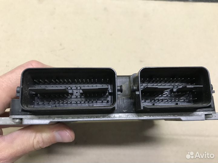 Блок управления двигателем Mitsubishi Lancer 10