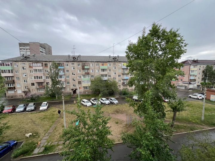 2-к. квартира, 43 м², 4/5 эт.