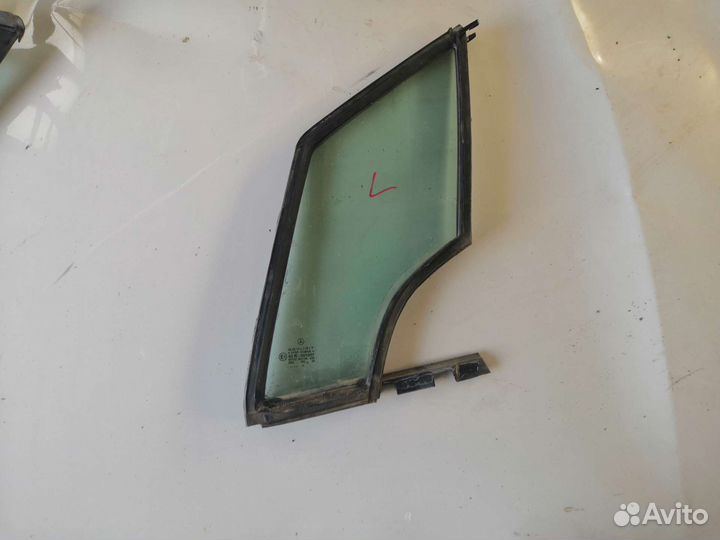 Форточка левая стекло мерседес W168