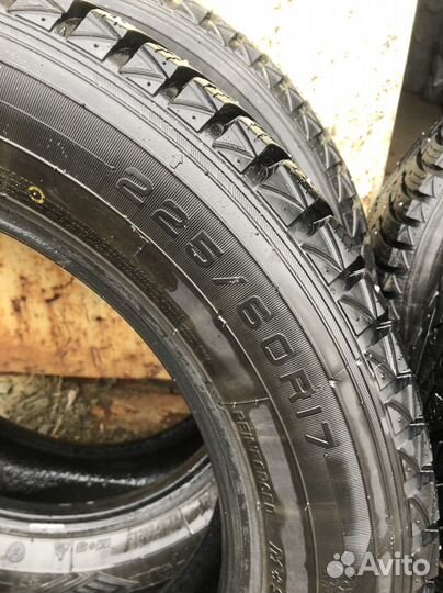 Maxxis Premitra Ice Nord NS5 (5 SUV) 225/60 R17