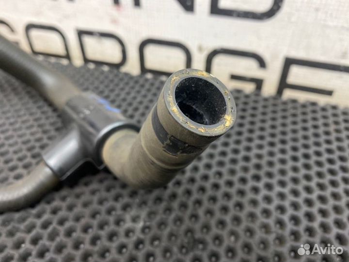 Патрубок охлаждения Mercedes-Benz W163 112.970 3.7