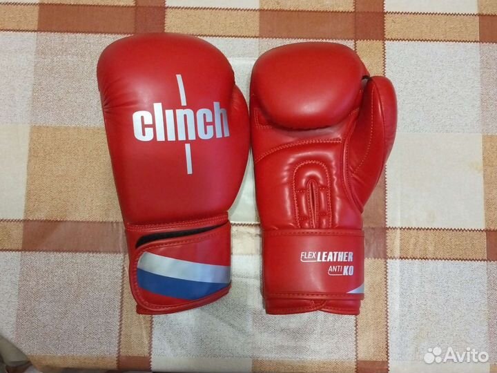 Боксерские перчатки 12 oz clinch