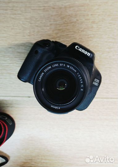 Canon EOS 600D Kit EF-S 18-55mm