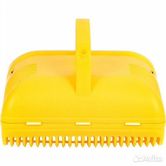 Плодосъемник для ягод Жук Профи с заслонкой