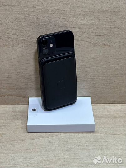 Apple Leather Wallet MagSafe