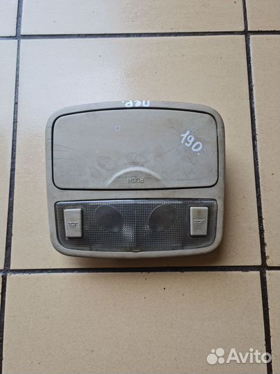 Плафон освещения салона Kia Spectra