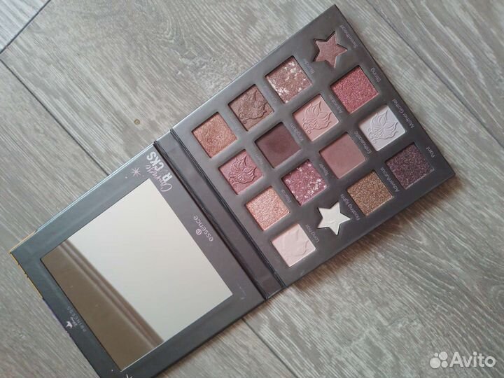 Палетки теней Disney Essence и Catrice