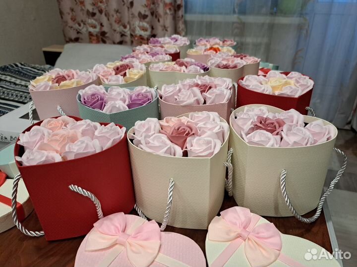 Подарок - набор из мыльных розочек в виде сердца