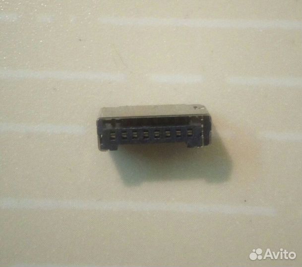 Слот для карт micro sd