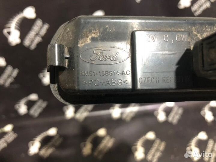 Кнопка открывания багажника Ford Focus 3 хетчбэк 1