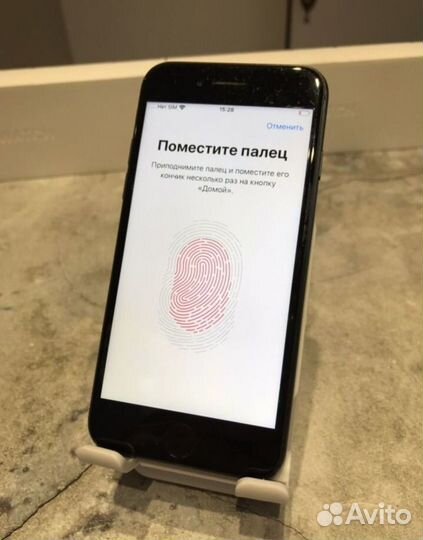 iPhone SE (2020), 64 ГБ