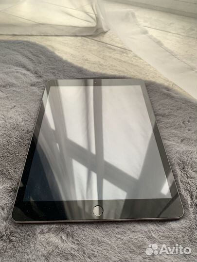 iPad 7 32gb на запчасти