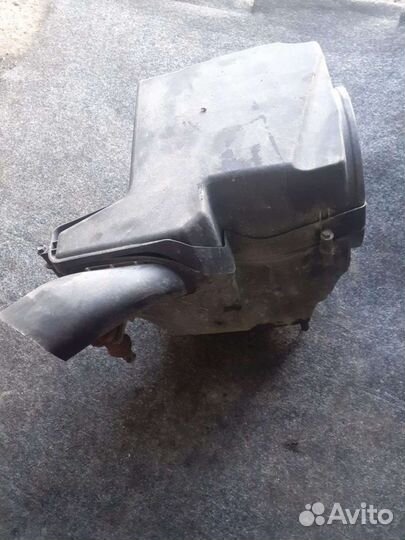 Корпус воздушного фильтра Ford Focus III