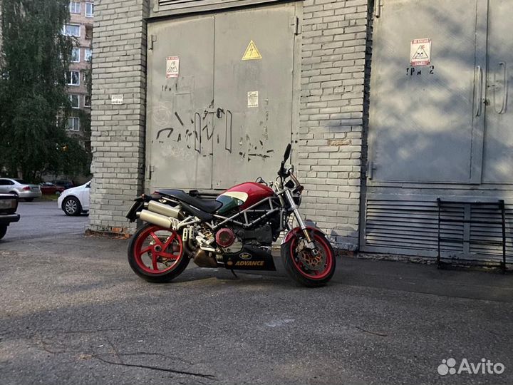 Ducati s4r
