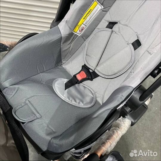 Коляска для новорождённых Luxmom