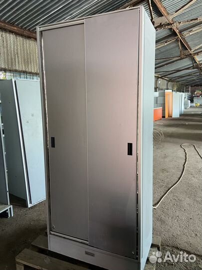 Сигаретная витрина в магазин