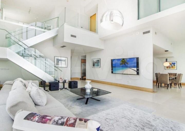 3-к. квартира, 250 м², 17/18 эт.