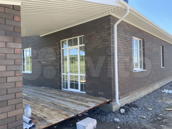 Дом 96 м² на участке 6,5 сот.