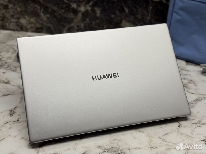 New Huawei 15.6 I5-1135G7/16Ram/SSD512