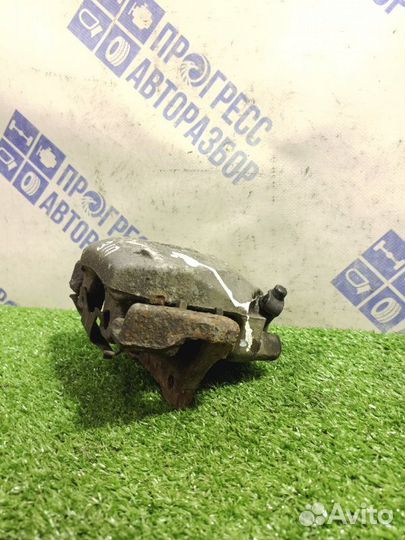 Суппорт тормозной задний правый Bmw E39 седан 2.5