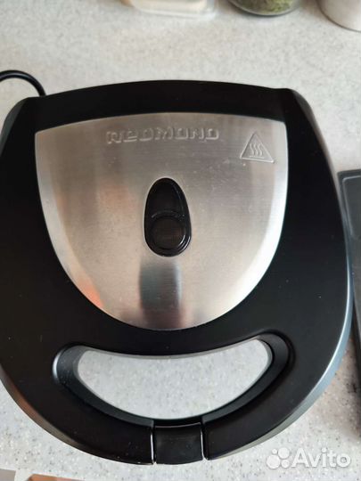 Мультипекарь Редмонд с доп. панелями