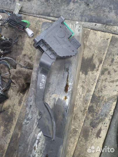 Педаль газа opel corsa d
