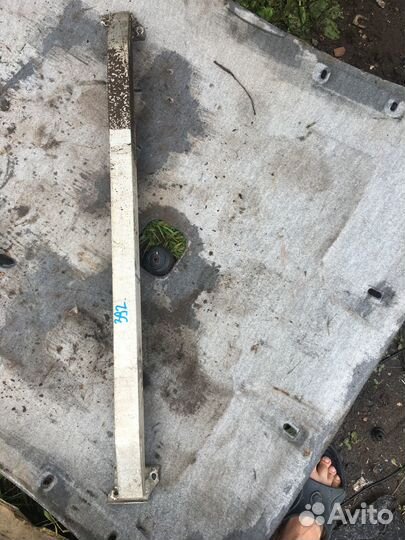 Усилитель бампера переднего Мазда 626 гф