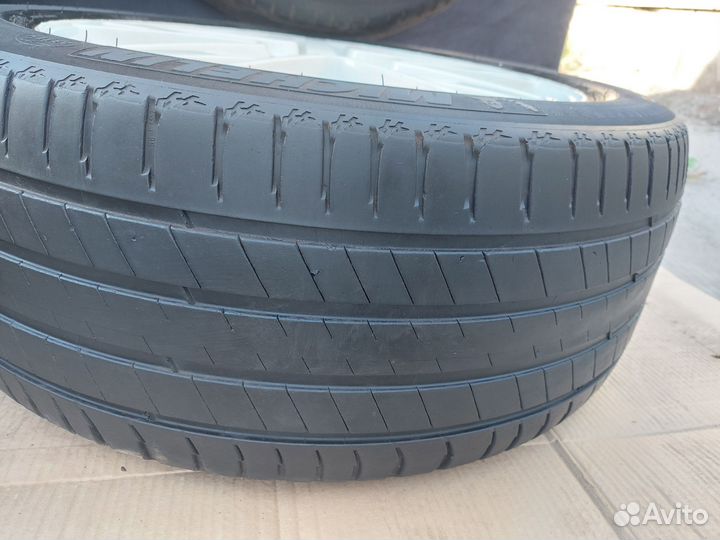 R20 Michelin Latitude Sport 3 275/45, PCD 5x130 DIA 71.6
