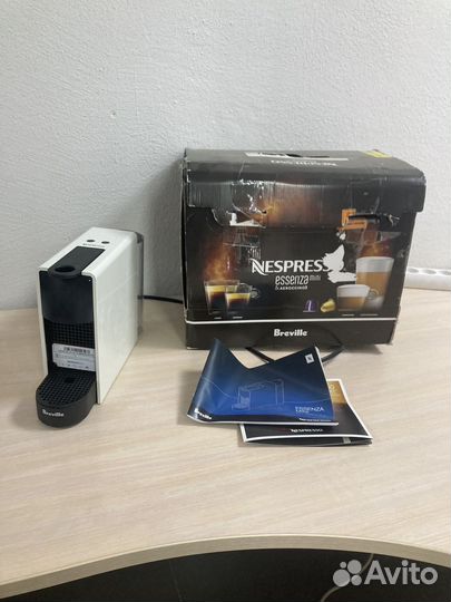 Кофемашина nespresso essenza mini