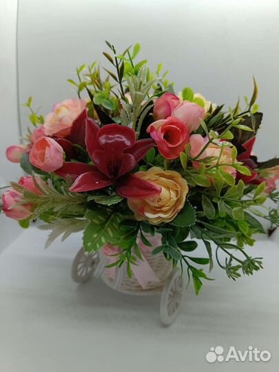 Цветочная композиция. Искусственные цветы