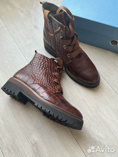 Новые ботинки softwaves