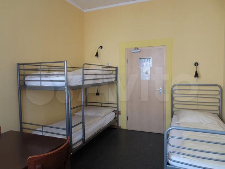 Комната 14 м² в 4-к., 1/12 эт.