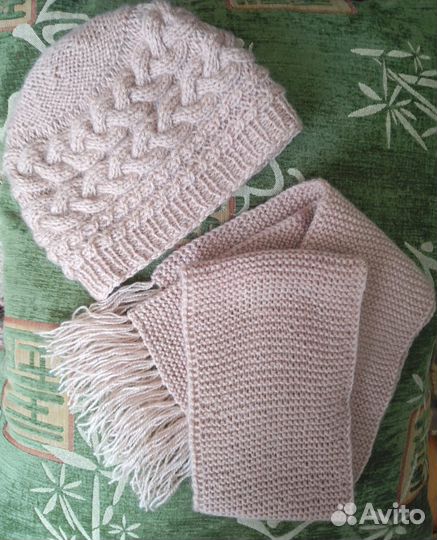 Женская шапочка и шарф