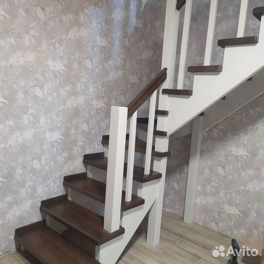 Лестницы из бука, дуба, ясеня и др