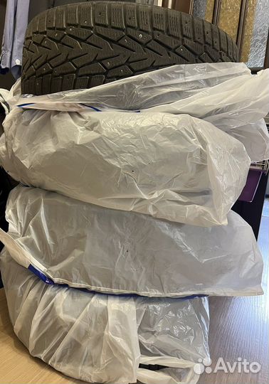 Nokian Tyres Hakkapeliitta 7 215/55 R16