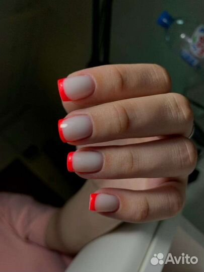 Маникюр и педикюр