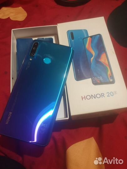 HONOR 20s, 6/128 ГБ