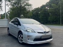 Toyota Prius 1.8 CVT, 2012, 177 000 км, с пробегом, цена 1 130 000 руб.