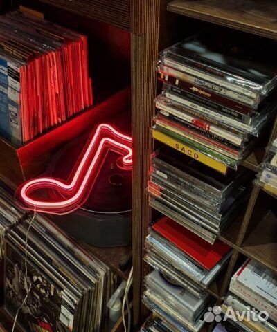 Неоновая вывеска