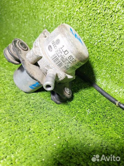 Насос вакуумный Audi A3 8P CAX (1.4T) 2012