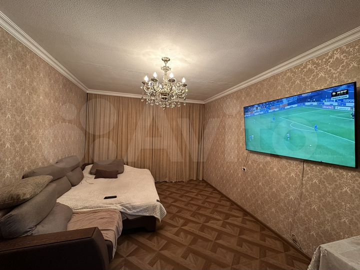 3-к. квартира, 70 м², 1/10 эт.