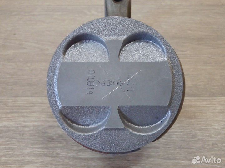 Поршень с шатуном 2110