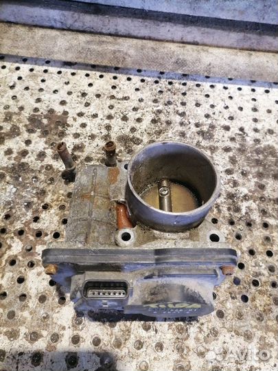 Заслонка дроссельная Nissan Tiida